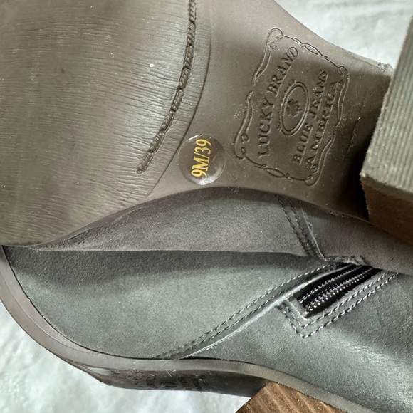 Lucky brand heeled booties, 9 - Picture 6 of 8